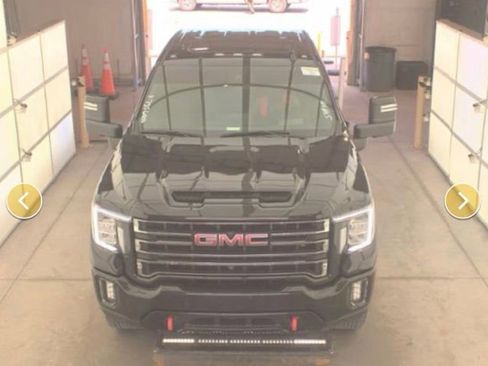 Used 2023 GMC Sierra 2500 AT4 w/ AT4 Premium Plus Package image 3