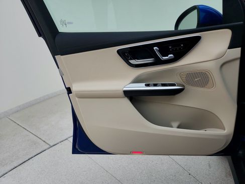 Certified 2025 Mercedes-Benz GLC 300 image 20