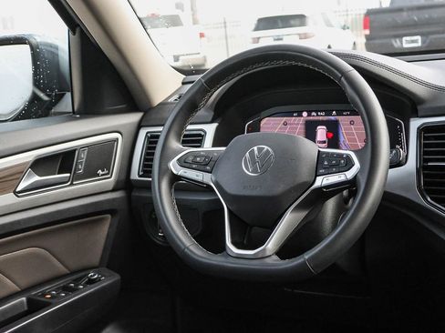 Used 2021 Volkswagen Atlas SEL Premium image 23