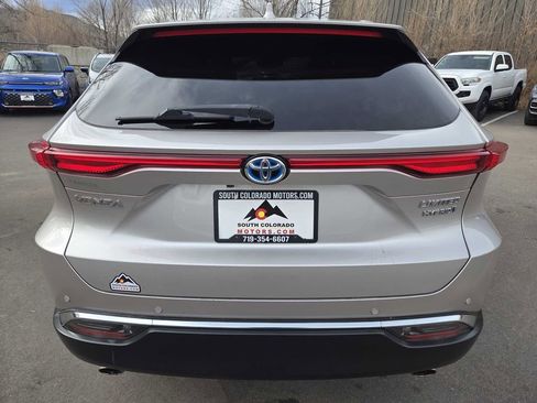 Used 2021 Toyota Venza Limited image 5