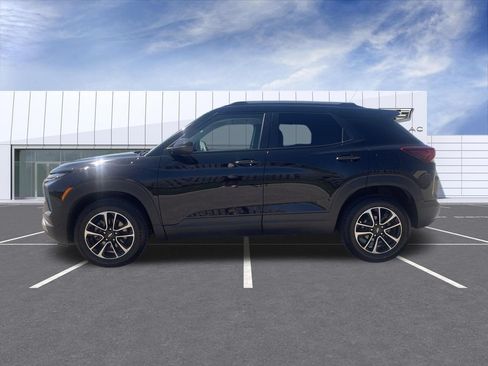 Used 2025 Chevrolet TrailBlazer LT AWD/4WD image 5