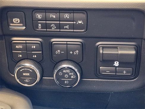 New 2026 Chevrolet Suburban RST w/ Advanced Technology Package image 35