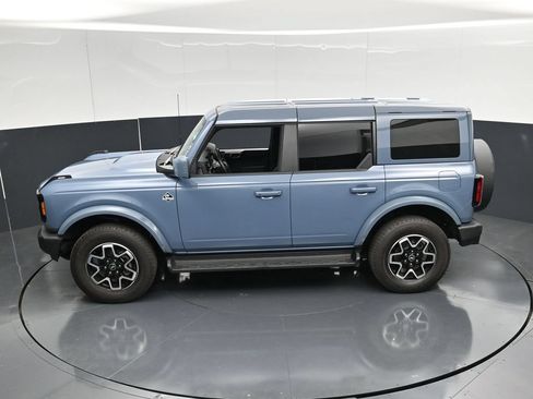 Used 2025 Ford Bronco Outer Banks AWD/4WD image 40