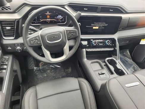 New 2025 GMC Sierra 2500 Denali w/ Denali Reserve Package image 9