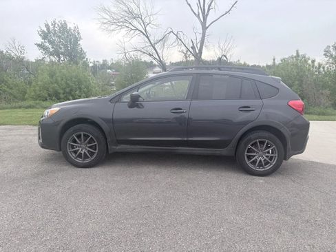 Used 2016 Subaru Crosstrek 2.0i Premium AWD/4WD image 7