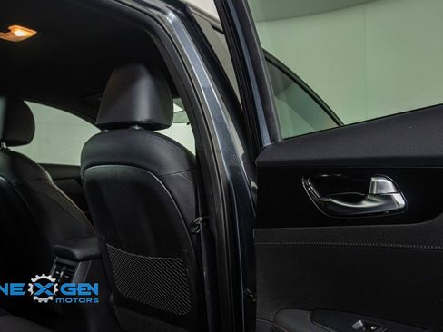 Used 2020 Kia Forte GT image 30