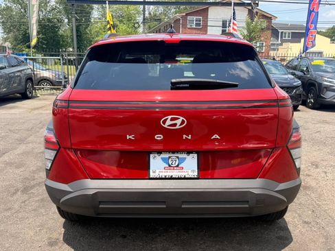 Used 2025 Hyundai Kona SEL FWD image 6