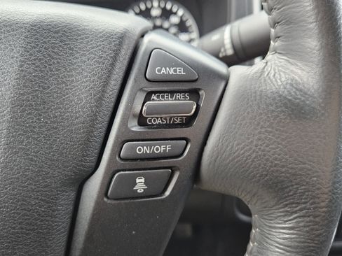 Used 2024 Nissan Frontier SV w/ SV Convenience Package image 13