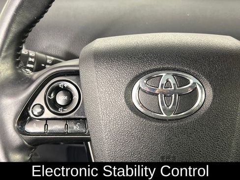 Used 2022 Toyota Prius XLE w/ Premium Convenience Package image 8