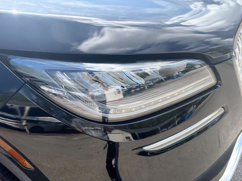 Used 2022 Lincoln Corsair FWD image 32