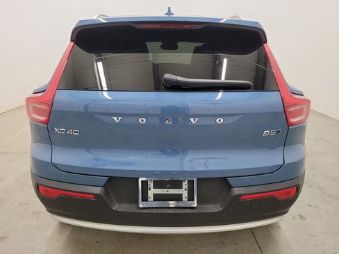 Certified 2024 Volvo XC40 B5 Plus w/ Protection Package Premier image 6