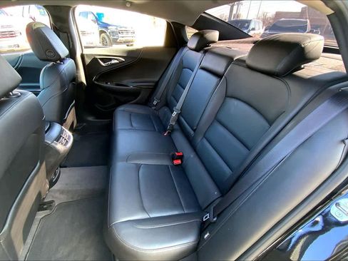 Used 2018 Chevrolet Malibu Premier w/ Premier Sun and Wheel Package image 21
