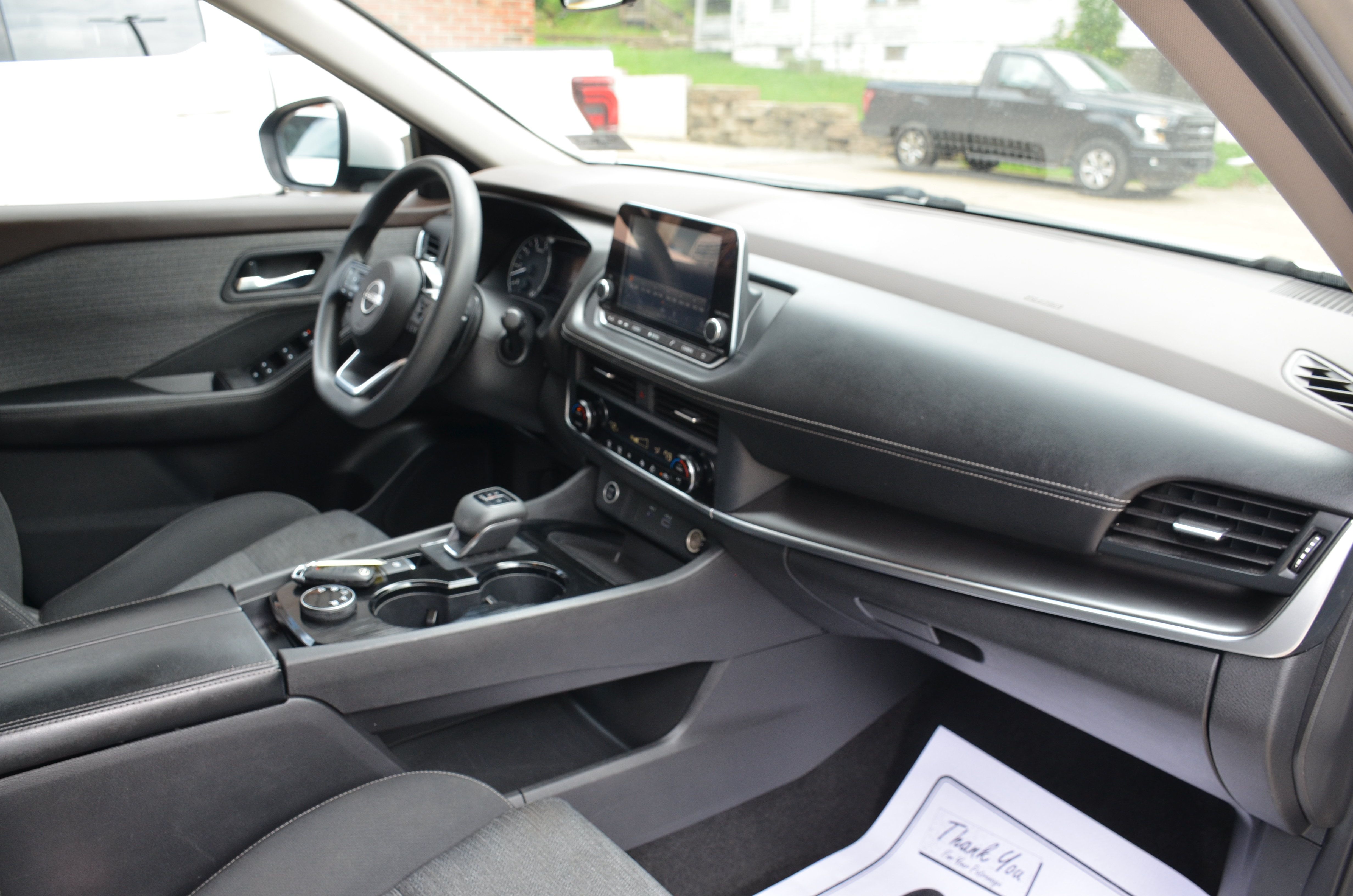 Used 2023 Nissan Rogue SV AWD/4WD image 30