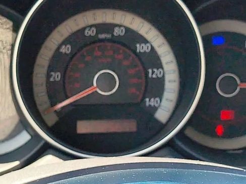 Used 2012 Kia Forte LX image 17