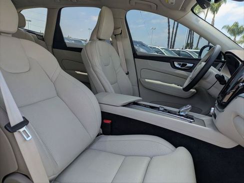 Used 2024 Volvo XC60 T8 Ultimate w/ Climate Package AWD/4WD image 24