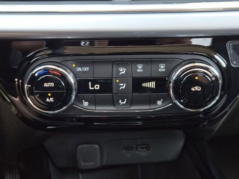 New 2026 Chevrolet Trax LT w/ Driver Confidence Package FWD image 15