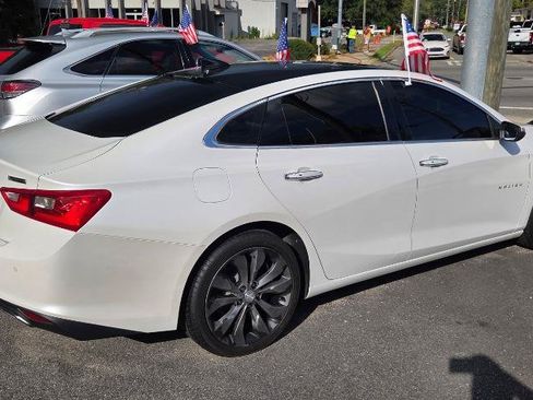 Used 2016 Chevrolet Malibu Premier w/ Driver Confidence Package FWD image 4