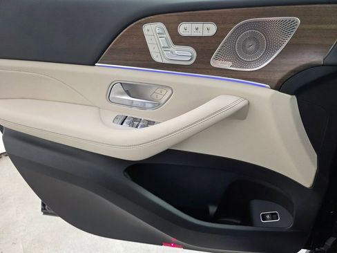 New 2026 Mercedes-Benz GLE 450 4MATIC image 16