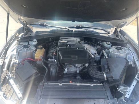 Used 2019 Chevrolet Camaro LT RWD image 10