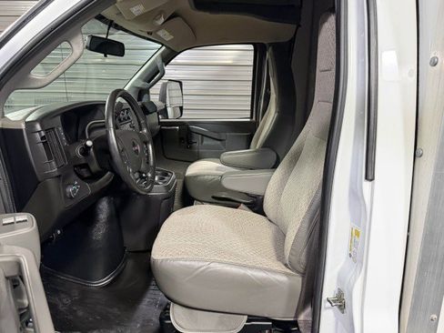 Used 2022 GMC Savana 3500 w/ Power Convenience Package image 26