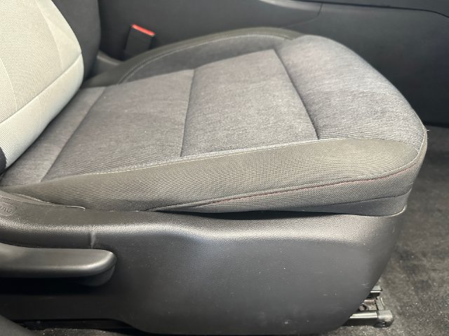 Used 2024 Chevrolet Trax RS w/ Driver Confidence Package FWD image 18