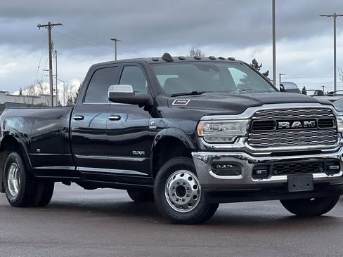 Used 2021 RAM 3500 Limited image 2
