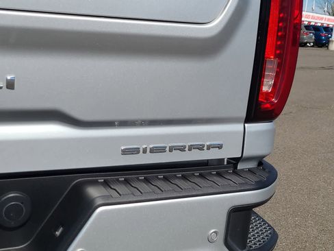 Used 2022 GMC Sierra 3500 Denali w/ Technology Package image 15