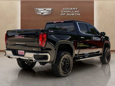 Used 2024 GMC Sierra 1500 SLT AWD/4WD image 4