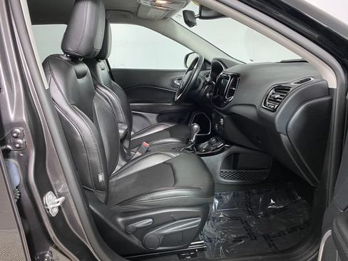 Used 2020 Jeep Compass Latitude AWD/4WD image 8