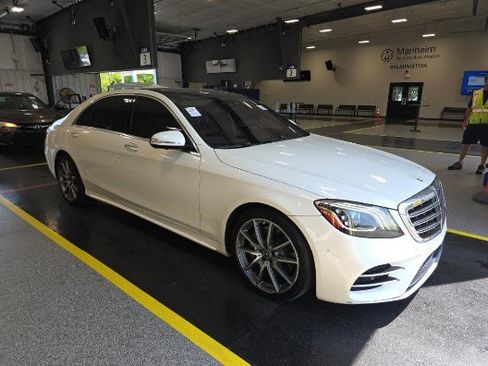 Used 2018 Mercedes-Benz S 560 4MATIC Sedan image 2