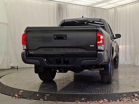 Certified 2017 Toyota Tacoma TRD Sport image 8