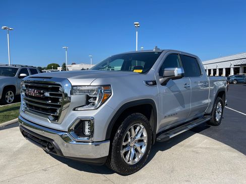 Used 2020 GMC Sierra 1500 SLT w/ SLT Premium Plus Package AWD/4WD image 3