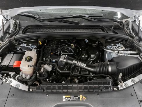 Certified 2024 Jeep Grand Cherokee Altitude AWD/4WD image 3