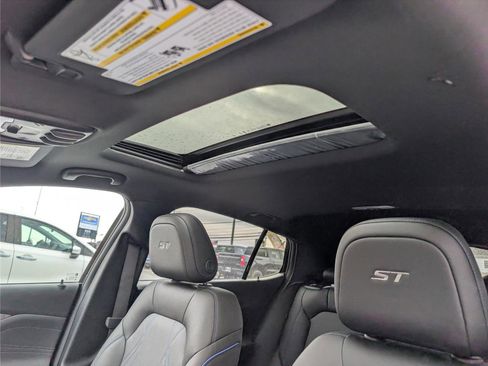 New 2026 Buick Envista Sport Touring w/ Advanced Safety Package image 23