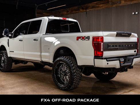Used 2022 Ford F250 Platinum w/ FX4 Off-Road Package image 6