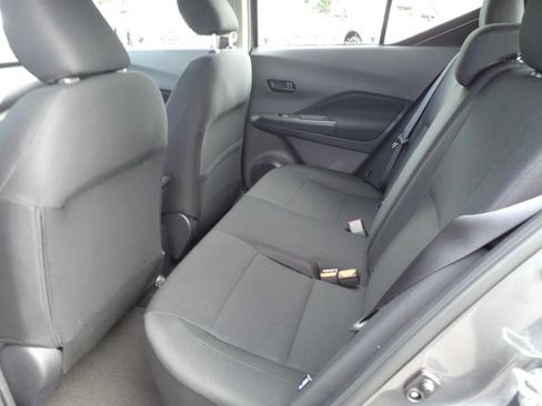 Used 2024 Nissan Kicks S FWD image 7