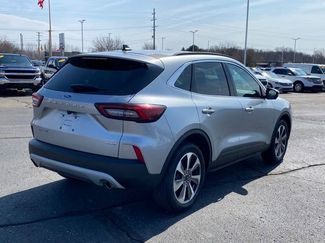 Used 2023 Ford Escape Platinum AWD/4WD video 3