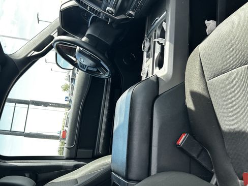 Used 2021 Ford Expedition Max XLT AWD/4WD image 12