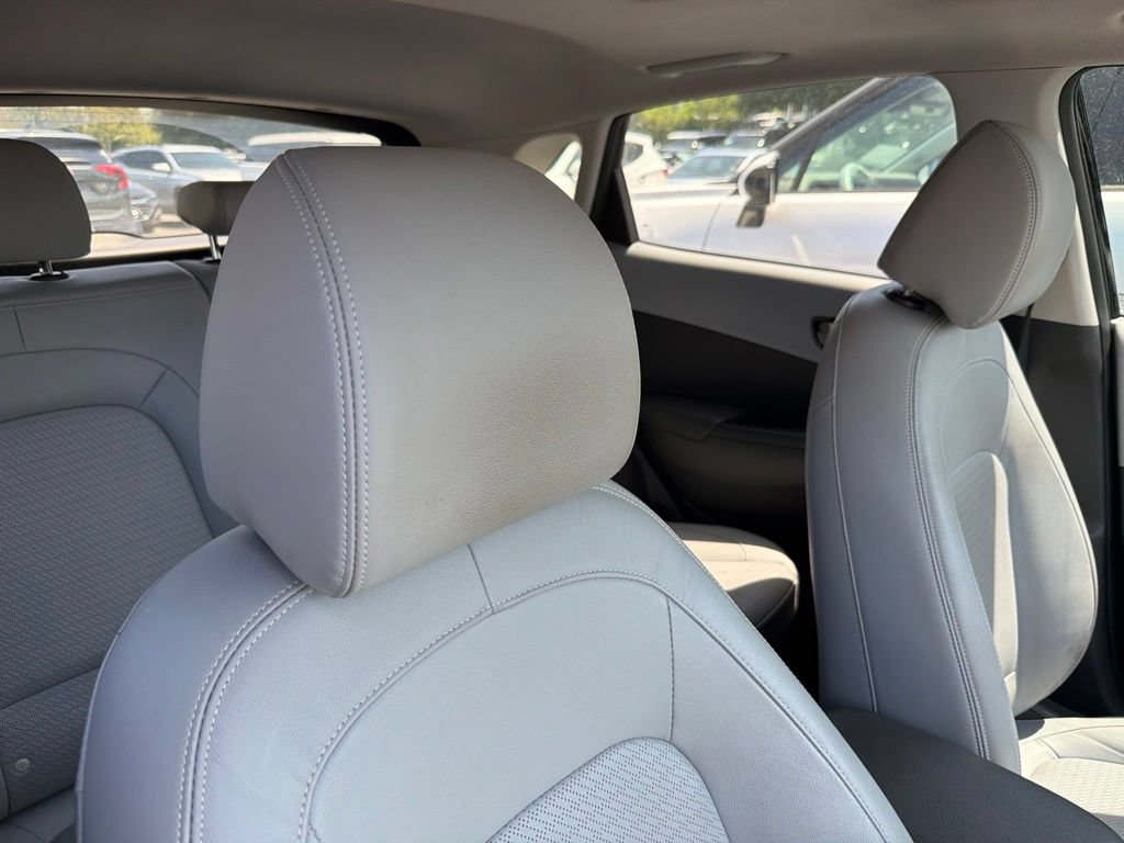 Used 2019 Hyundai Kona Limited FWD image 27