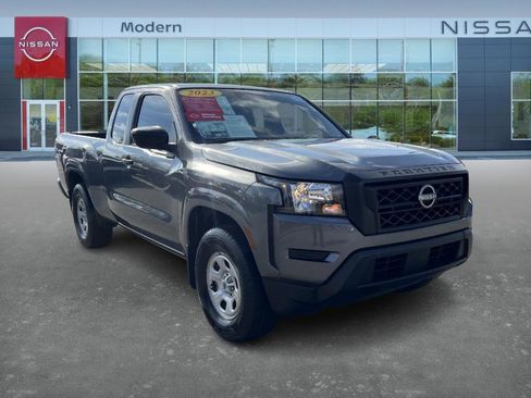 Certified 2023 Nissan Frontier S image 3