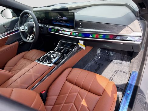 New 2026 BMW 750e xDrive AWD/4WD image 14