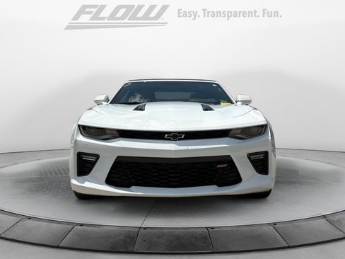 Used 2018 Chevrolet Camaro SS RWD image 3