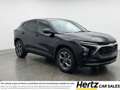 Used 2025 Chevrolet Trax LT