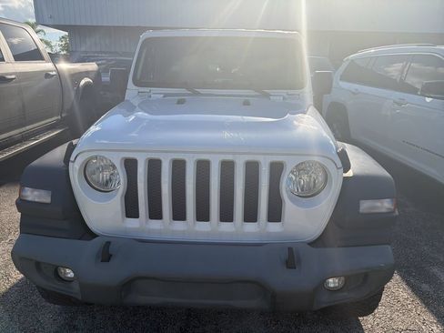Used 2019 Jeep Wrangler Unlimited Sport S AWD/4WD image 2