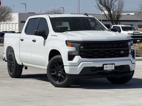 New 2026 Chevrolet Silverado 1500 Custom image 2