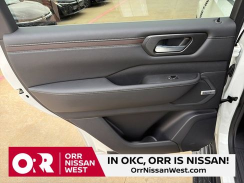 Used 2026 Nissan Armada SL w/ Captain's Chari Seat Package image 14