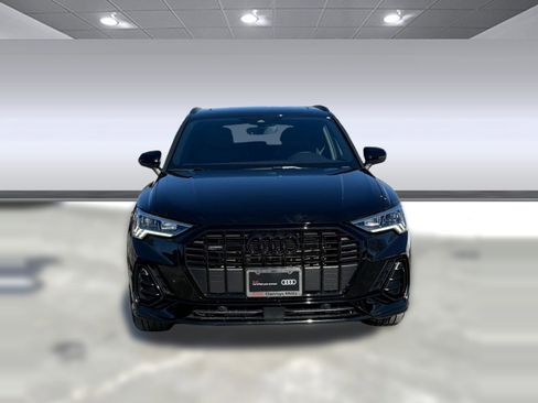 Certified 2025 Audi Q3 2.0T Premium w/ Convenience Package image 5