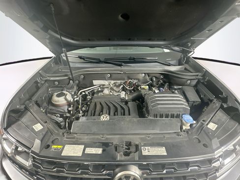 Used 2018 Volkswagen Atlas SEL FWD image 34