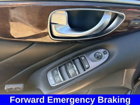 Used 2016 INFINITI Q50 3.0t Premium w/ Driver Assistance Package image 18