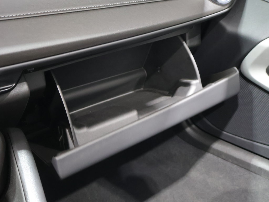 Used 2023 Chevrolet Camaro LT RWD image 31